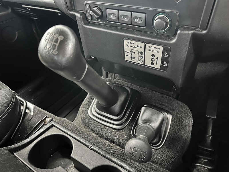 Land Rover Defender 110 TDCi XS - U1918