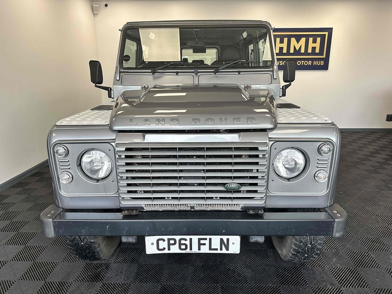Land Rover Defender 110 TDCi XS - U1919