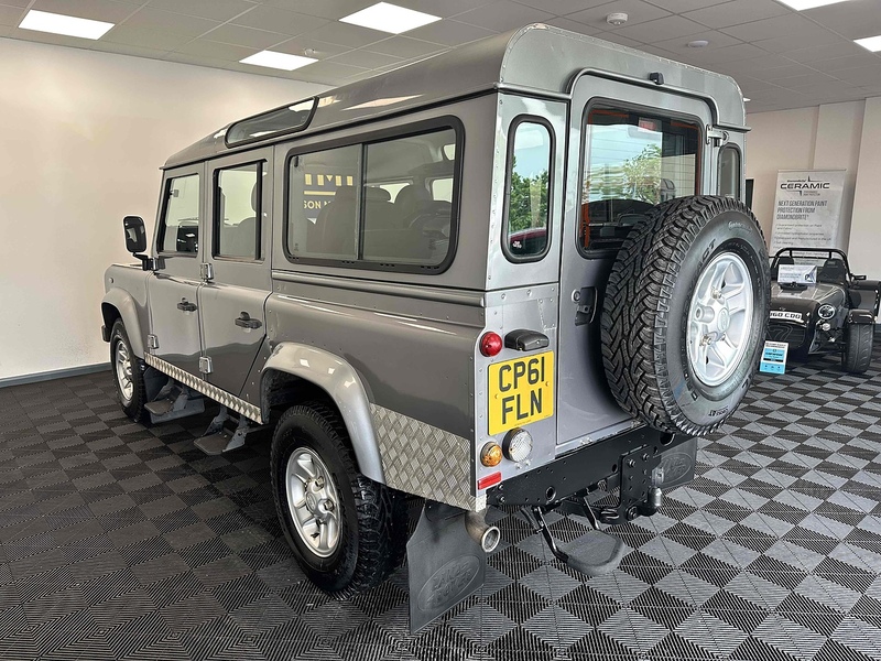 Land Rover Defender 110 TDCi XS - U1919