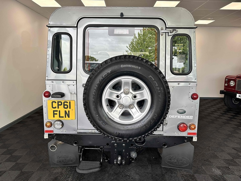 Land Rover Defender 110 TDCi XS - U1919