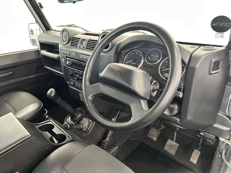 Land Rover Defender 110 TDCi XS - U1919