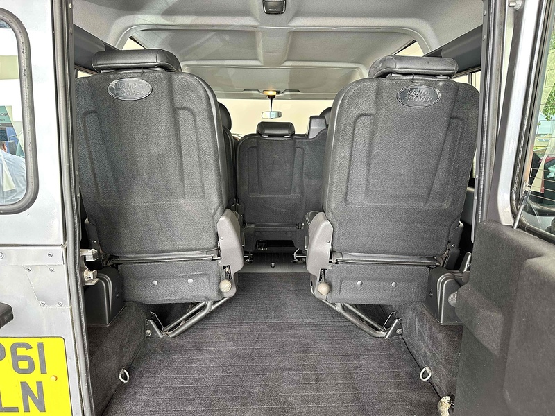 Land Rover Defender 110 TDCi XS - U1919