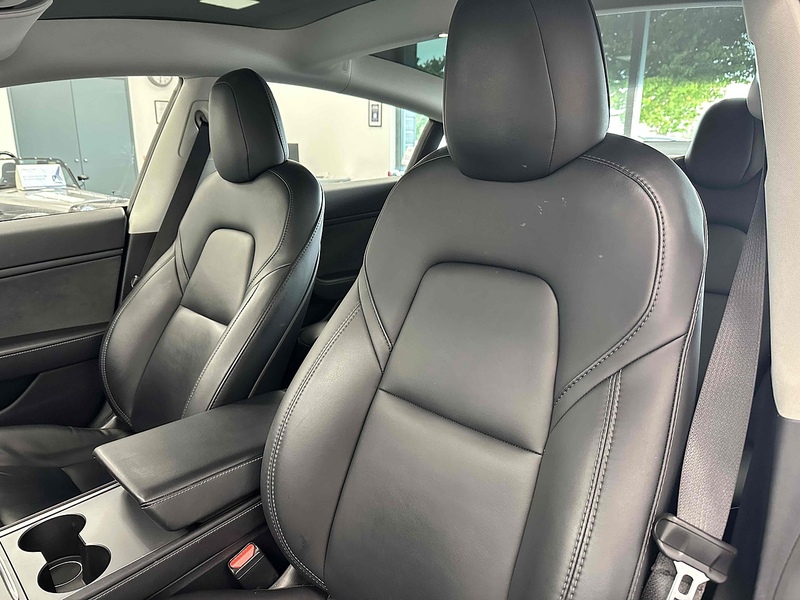 Tesla Model 3 Standard Range Plus - U1920