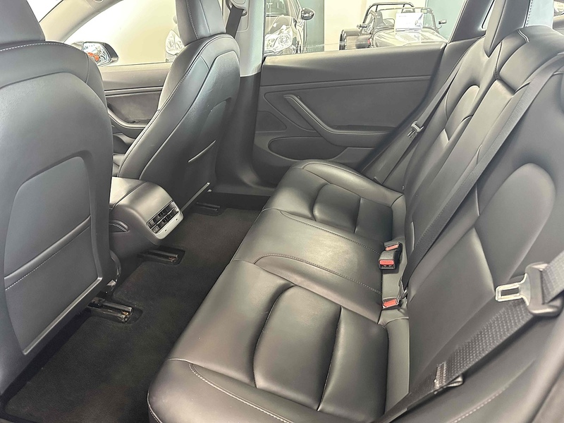 Tesla Model 3 Standard Range Plus - U1920