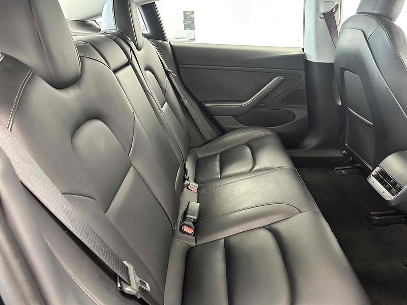 Tesla Model 3 Standard Range Plus - U1920