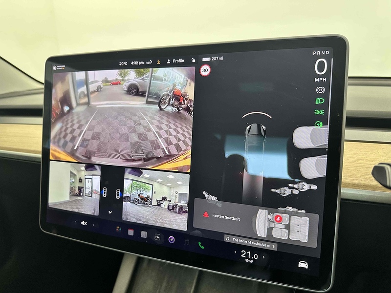 Tesla Model 3 Standard Range Plus - U1920