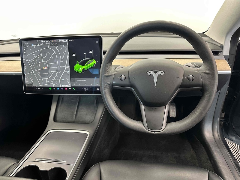 Tesla Model 3 Standard Range Plus - U1924