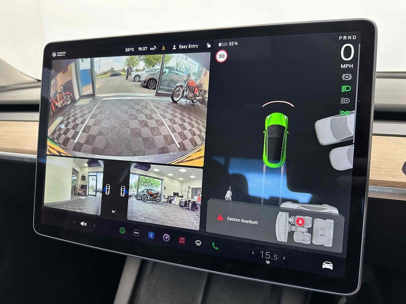 Tesla Model 3 Standard Range Plus - U1924