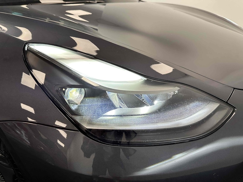 Tesla Model 3 Standard Range Plus - U1924