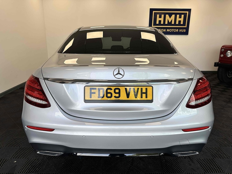 Mercedes-Benz E Class E220d AMG Line Night Edition - U1941