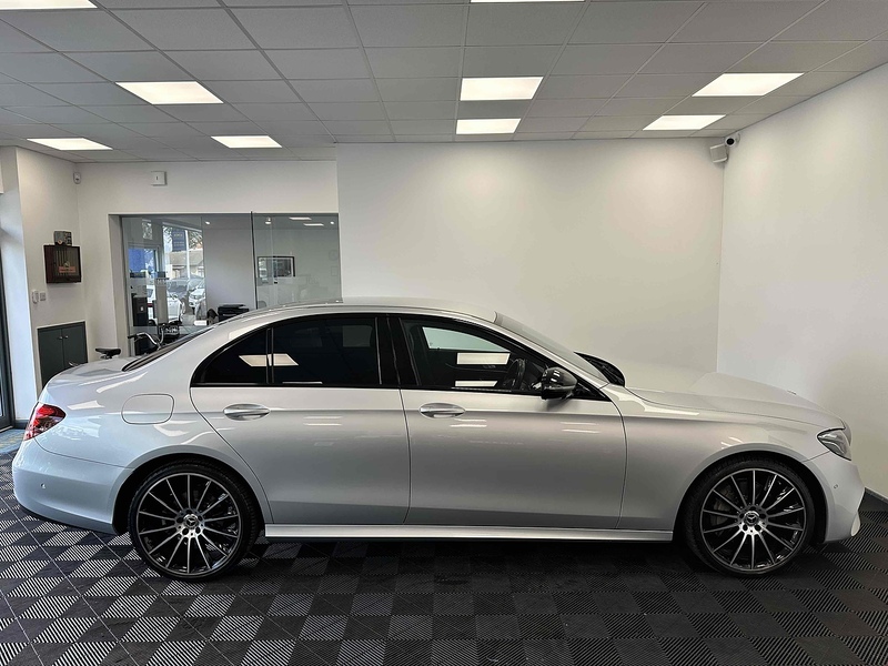 Mercedes-Benz E Class E220d AMG Line Night Edition - U1941