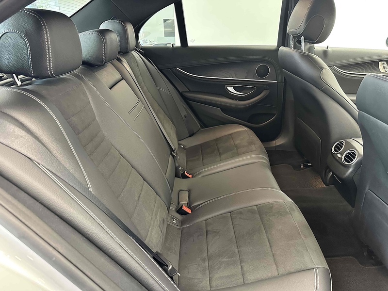 Mercedes-Benz E Class E220d AMG Line Night Edition - U1941