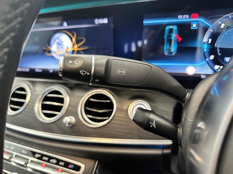 Mercedes-Benz E Class E220d AMG Line Night Edition - U1941