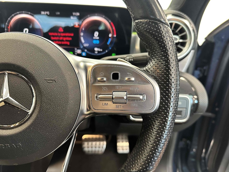 Mercedes-Benz A Class A250e AMG Line Edition - U1943