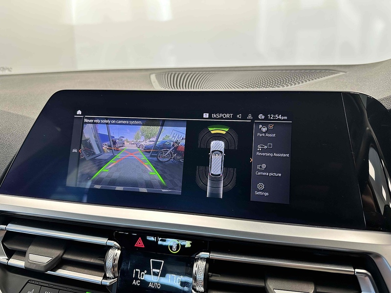 BMW 3 Series 318d MHT SE - U1945