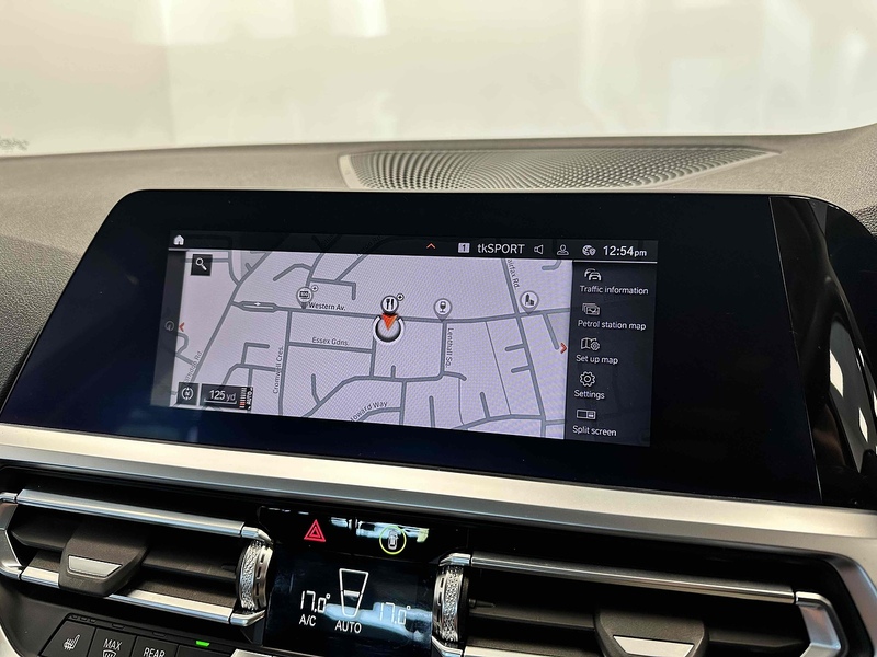 BMW 3 Series 318d MHT SE - U1945