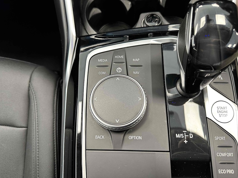 BMW 3 Series 318d MHT SE - U1945