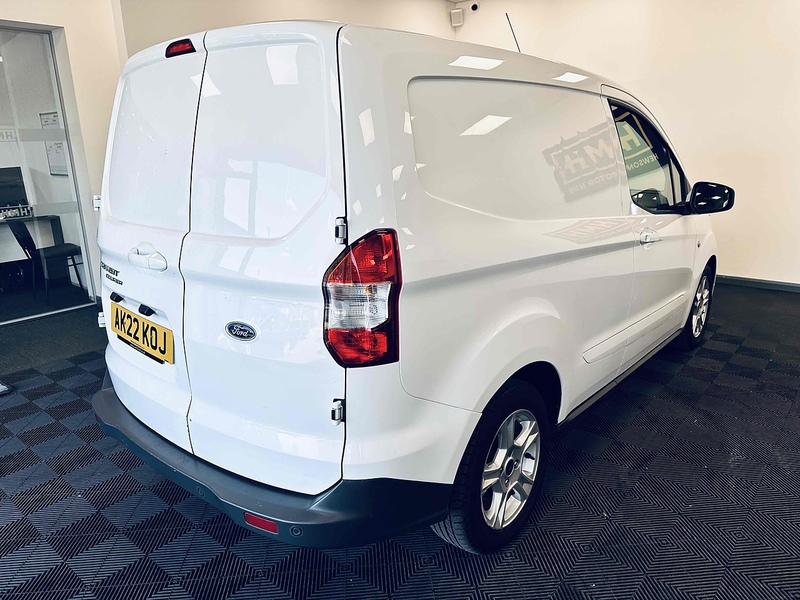 Ford Transit Courier EcoBoost Limited - U1960
