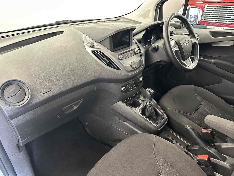 Ford Transit Courier EcoBoost Limited - U1960