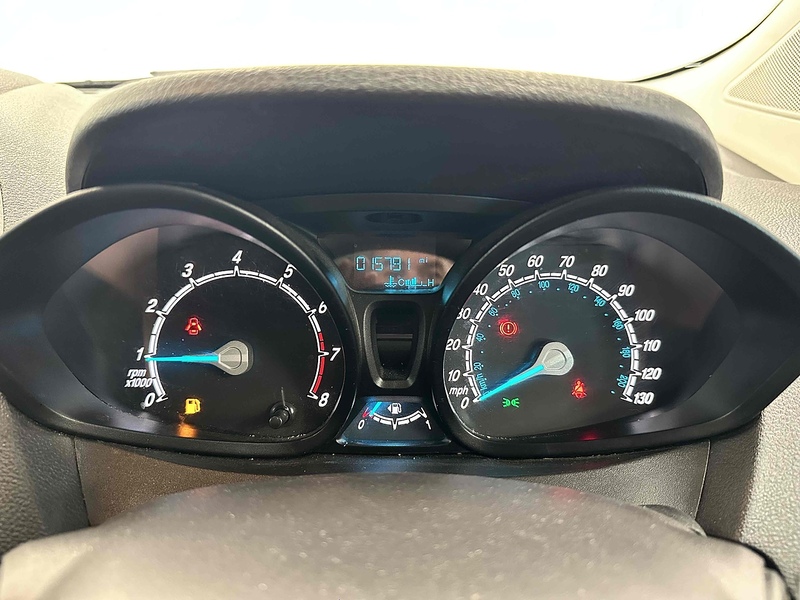 Ford Transit Courier EcoBoost Limited - U1960