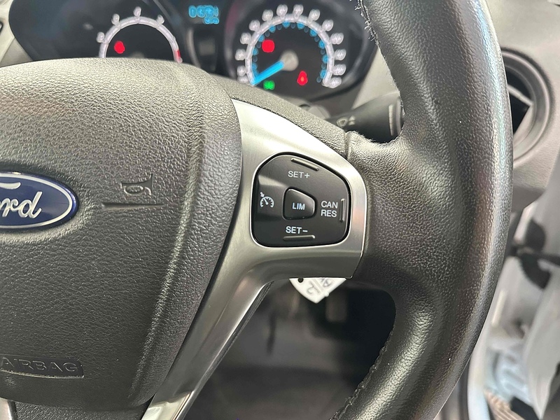 Ford Transit Courier EcoBoost Limited - U1960