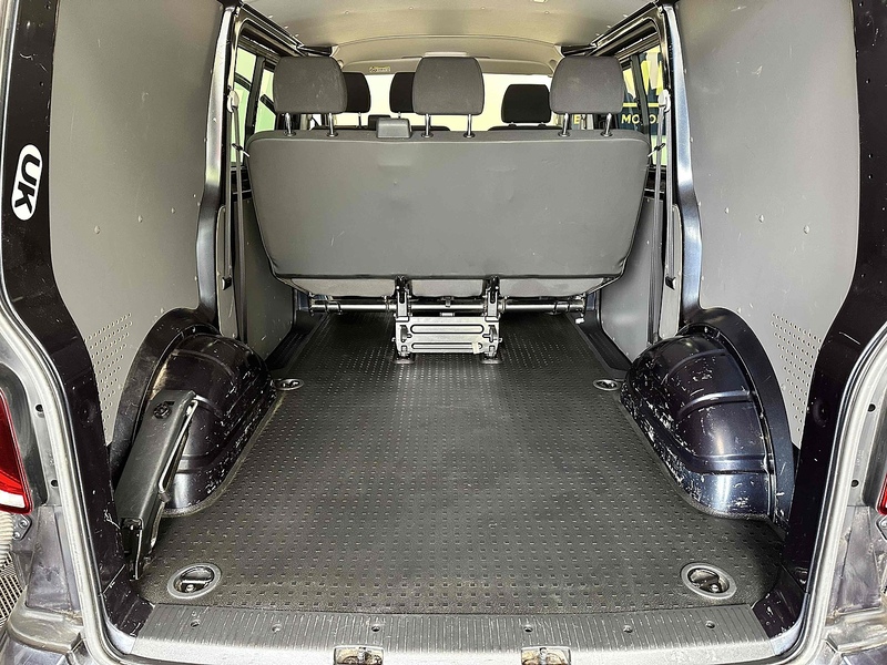 Volkswagen Transporter TDI T32 Highline - U1963
