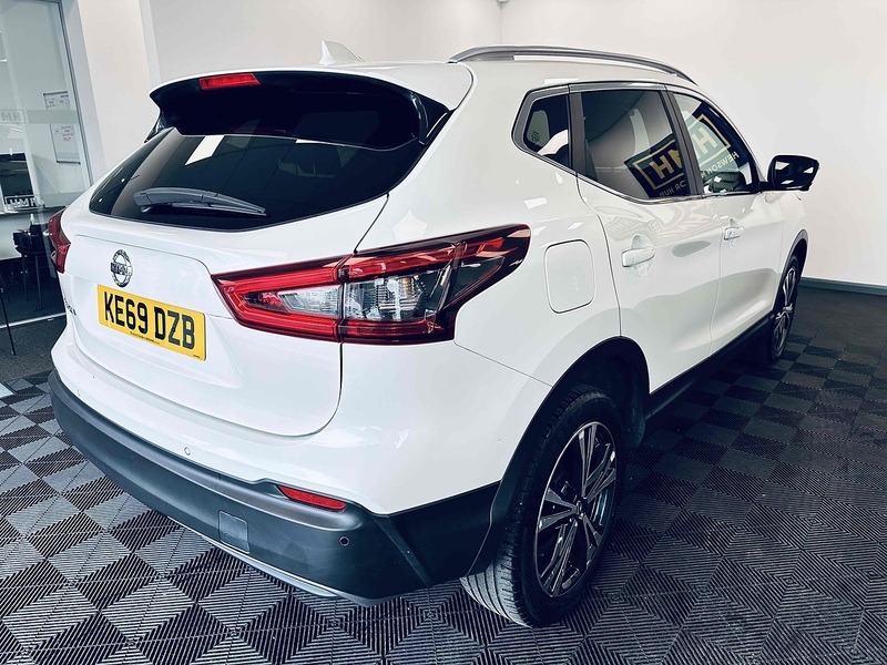 Nissan Qashqai DIG-T N-Connecta - U1968