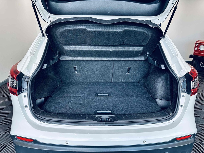 Nissan Qashqai DIG-T N-Connecta - U1968