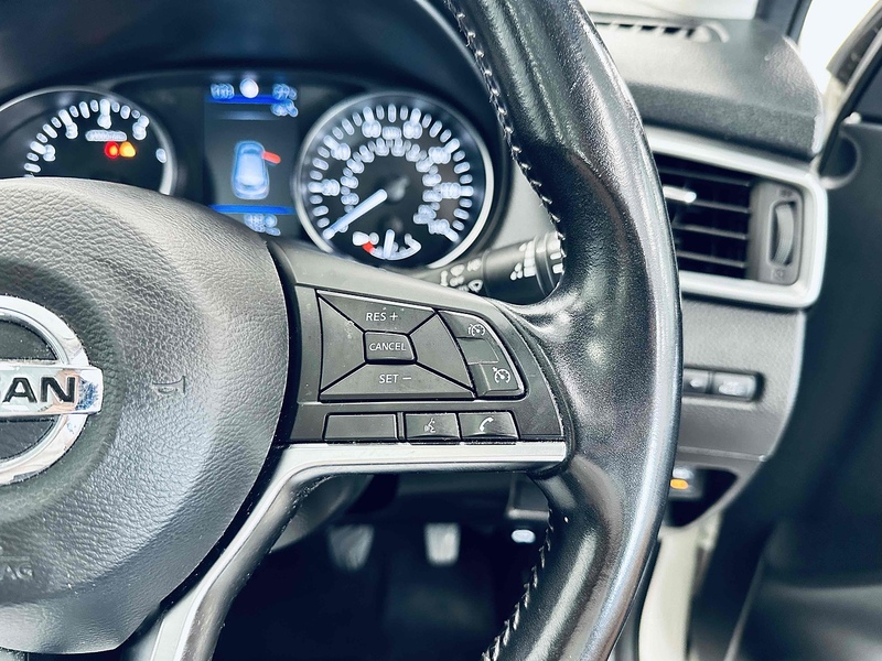 Nissan Qashqai DIG-T N-Connecta - U1968