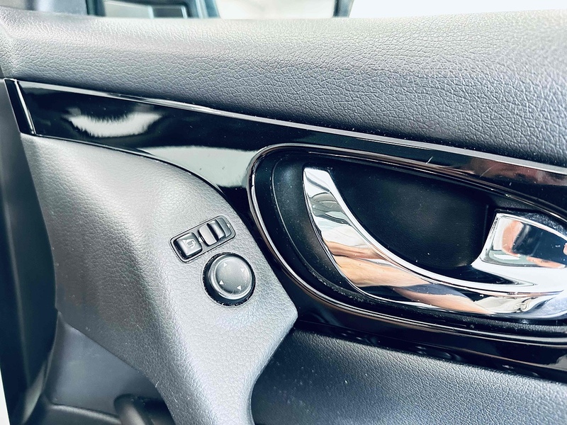 Nissan Qashqai DIG-T N-Connecta - U1968