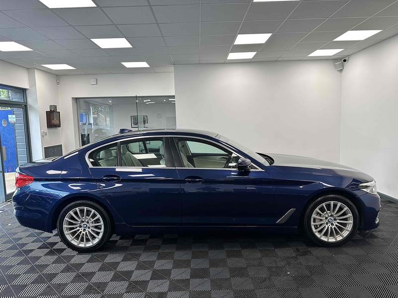 BMW 5 Series 530e SE - U1975