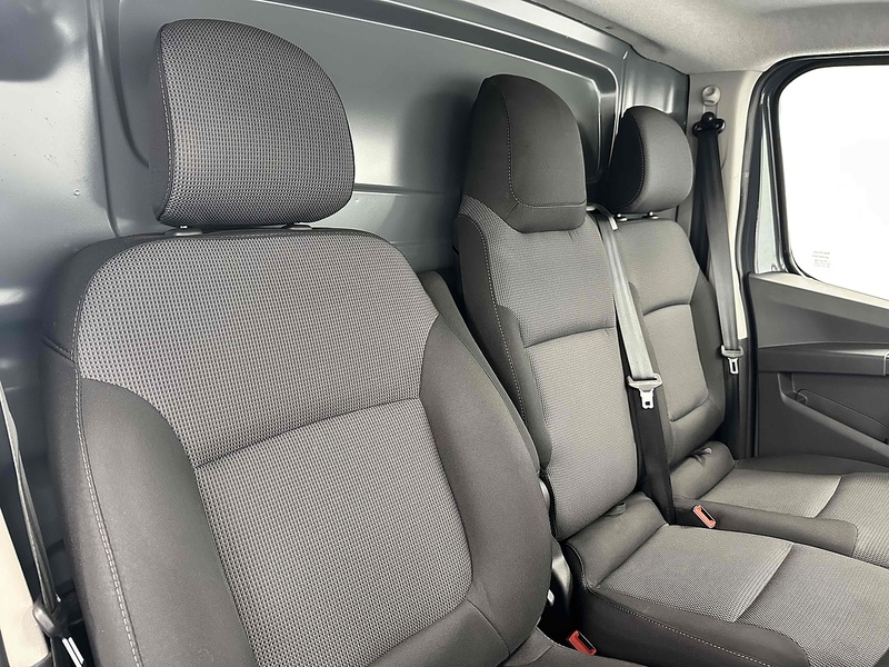 Renault Trafic dCi Blue SL28 Business+ - U2004