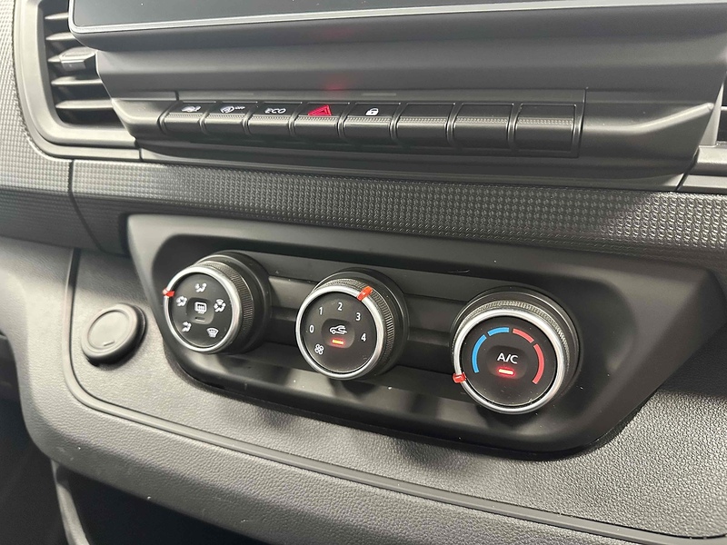 Renault Trafic dCi Blue SL28 Business+ - U2004