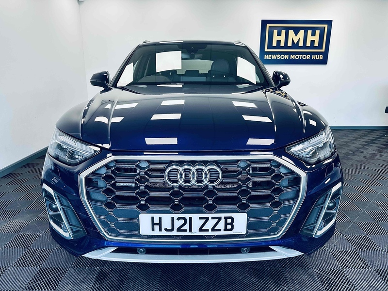 Audi Q5 TFSIe S line - U2011