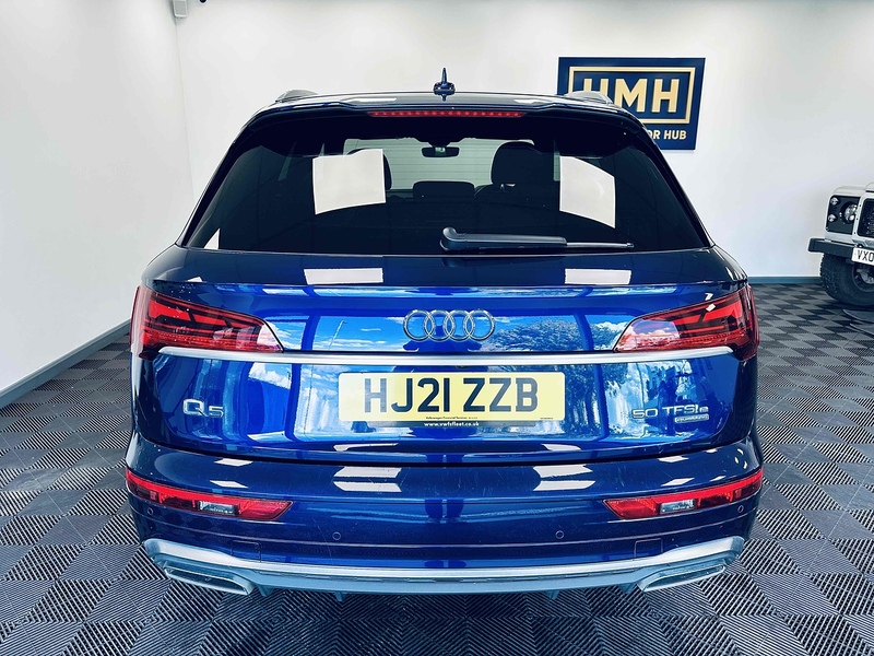 Audi Q5 TFSIe S line - U2011