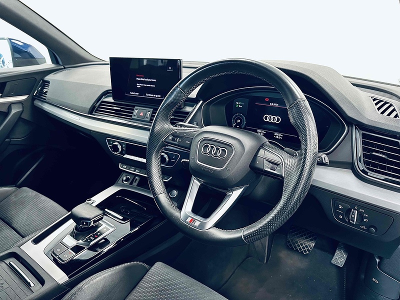 Audi Q5 TFSIe S line - U2011