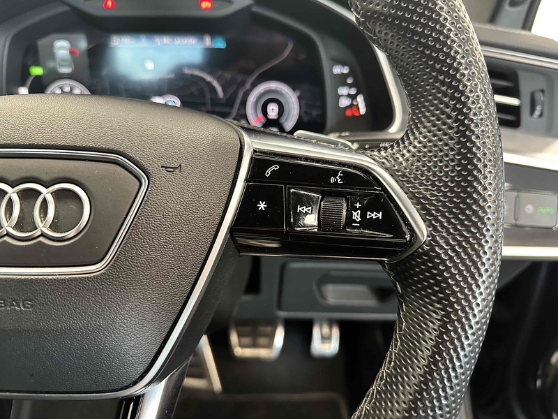 Audi A6 Saloon TFSI S line - U2016