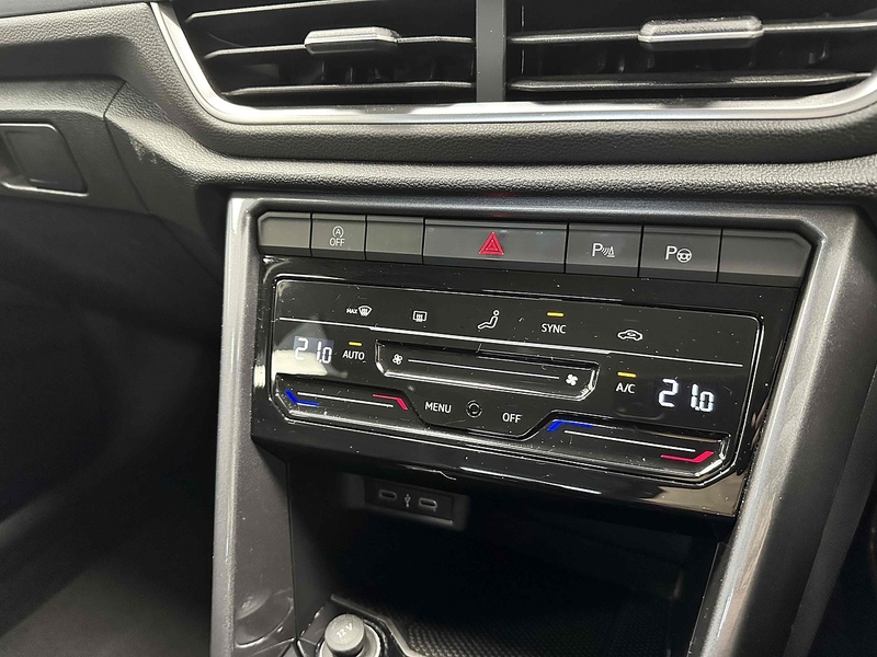 Volkswagen T-Roc TSI Style - U2024