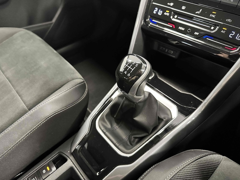 Volkswagen T-Roc TSI Style - U2024