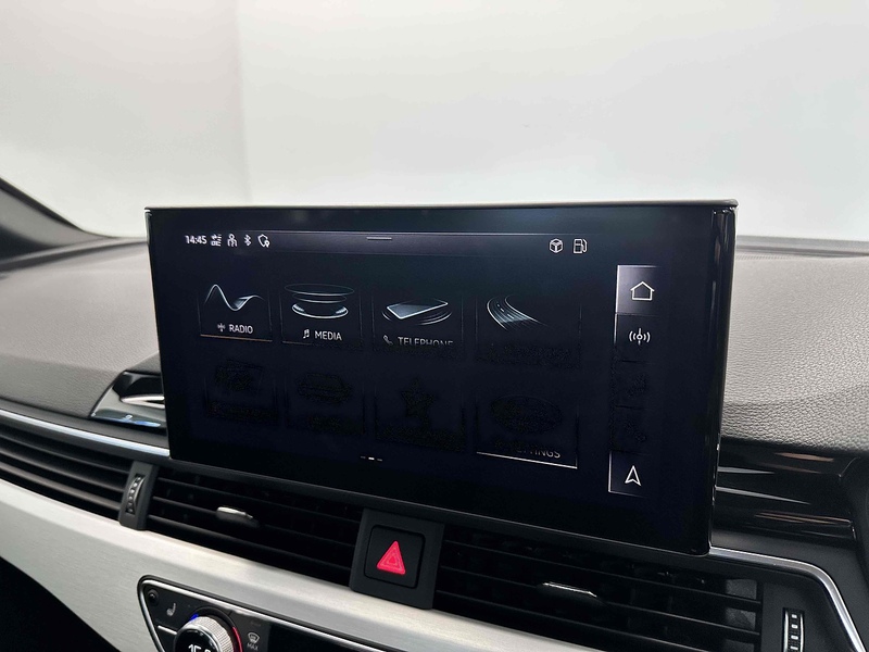 Audi A4 Avant TDI S line - U2026