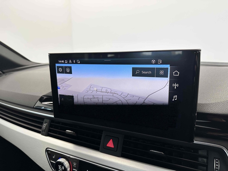 Audi A4 Avant TDI S line - U2026