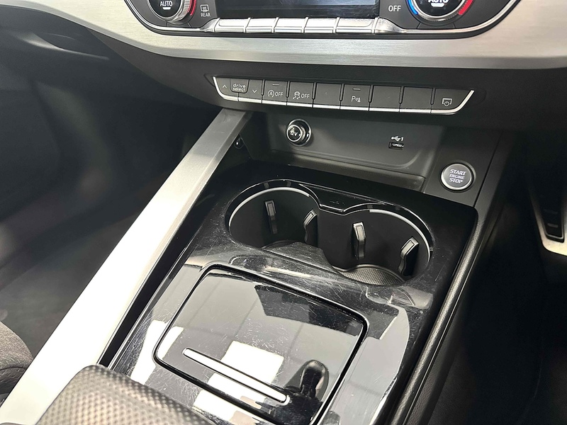 Audi A4 Avant TDI S line - U2026