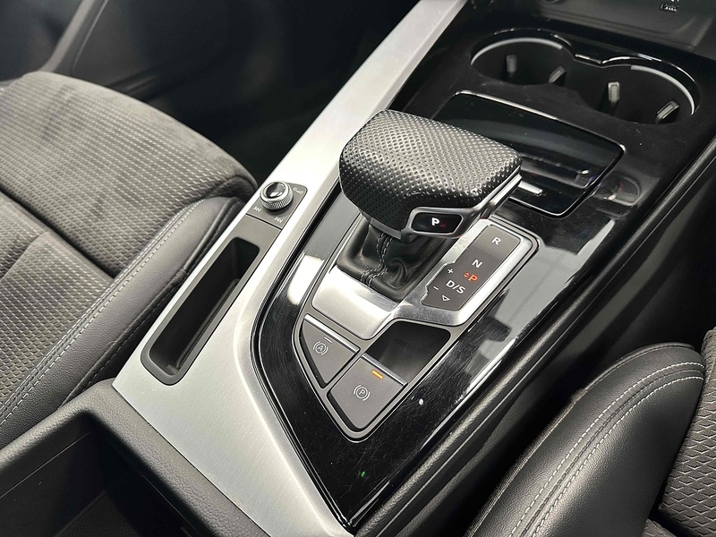 Audi A4 Avant TDI S line - U2026