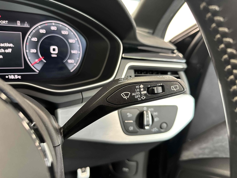 Audi A4 Avant TDI S line - U2026