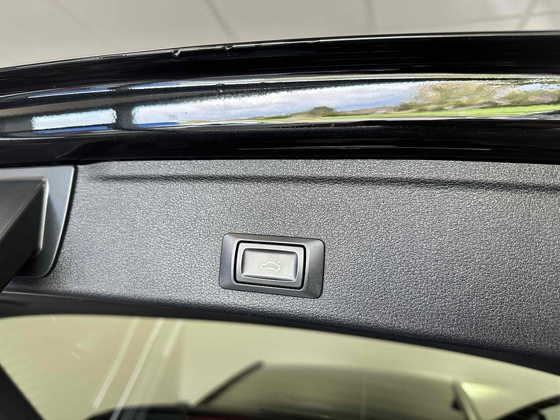 Audi A4 Avant TDI S line - U2026