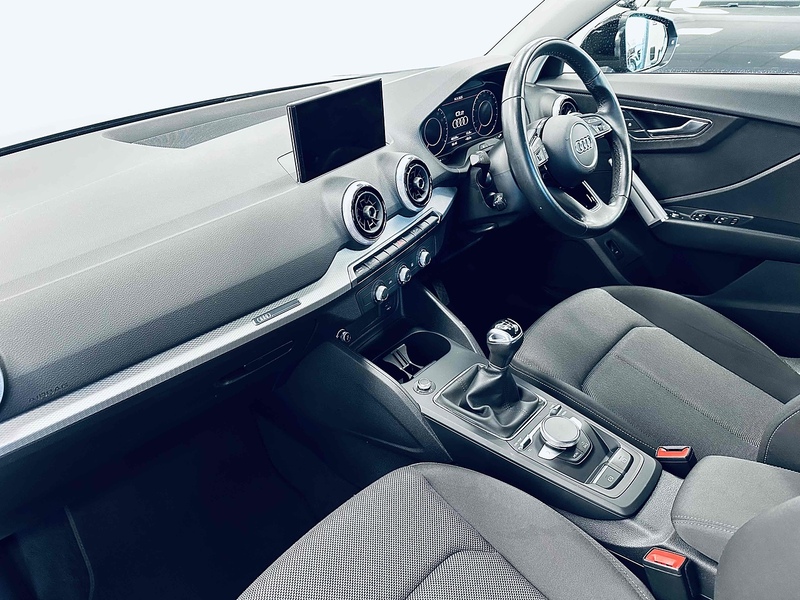 Audi Q2 TFSI Sport - U2032