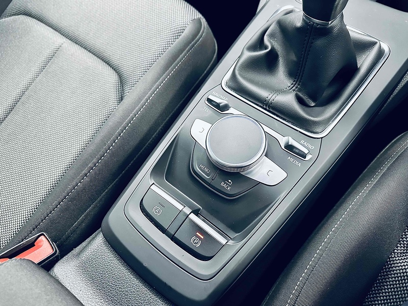 Audi Q2 TFSI Sport - U2032