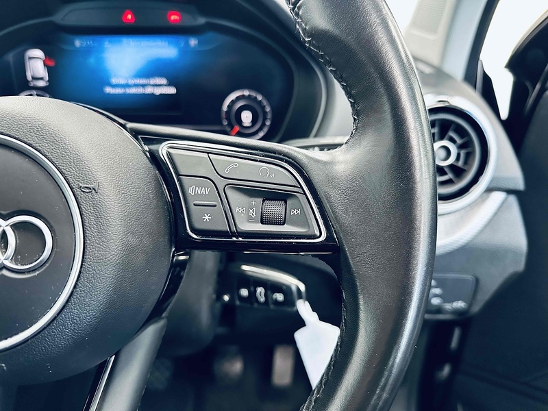 Audi Q2 TFSI Sport - U2032