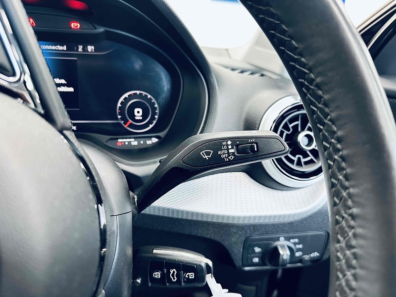 Audi Q2 TFSI Sport - U2032