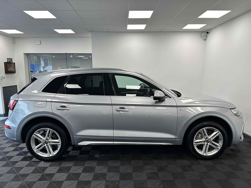 Audi Q5 TFSI S line - U2033